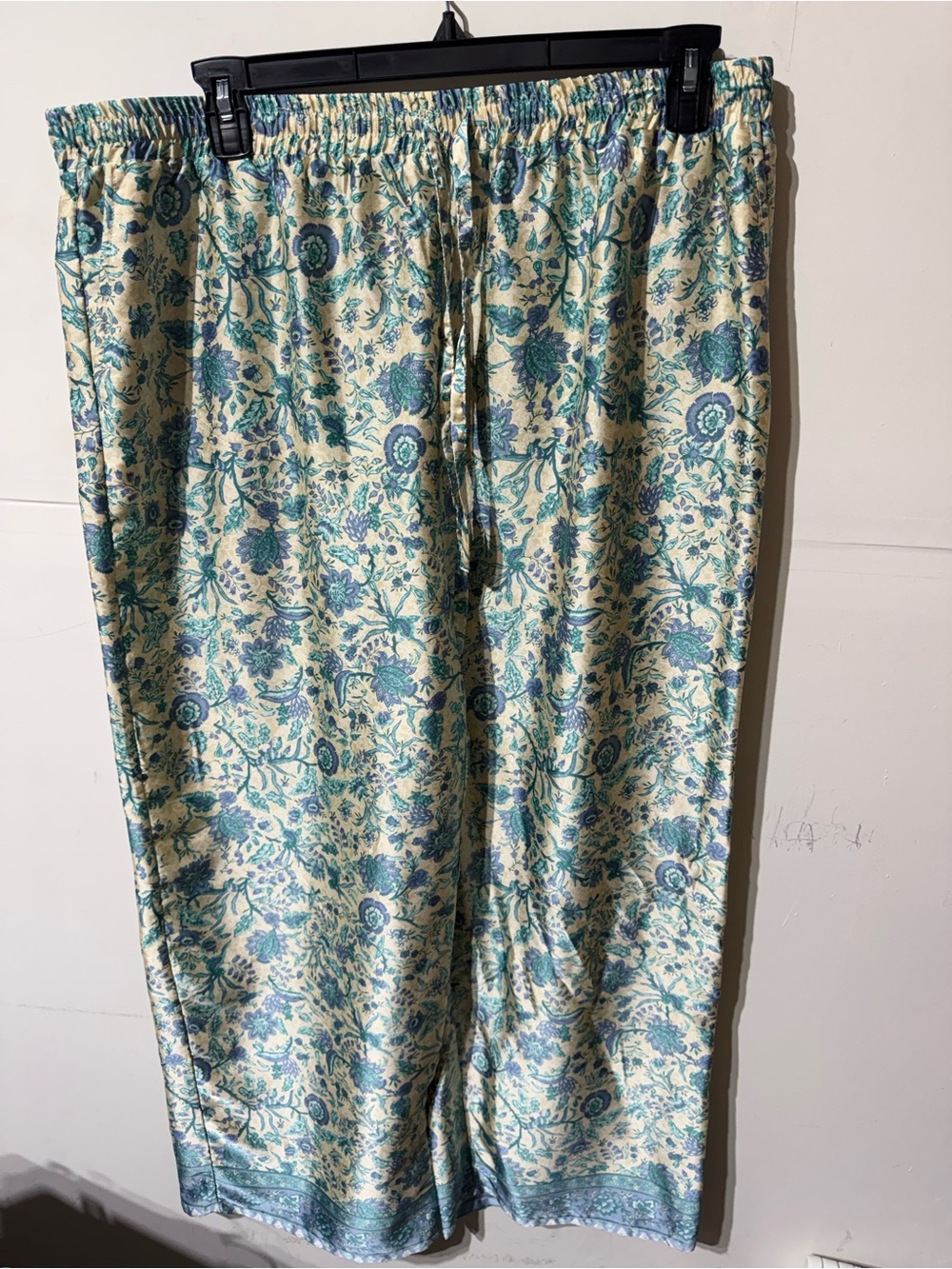 Vince Camuto Cream Floral Elastic Waist Pants with Teal and Light Blue Print